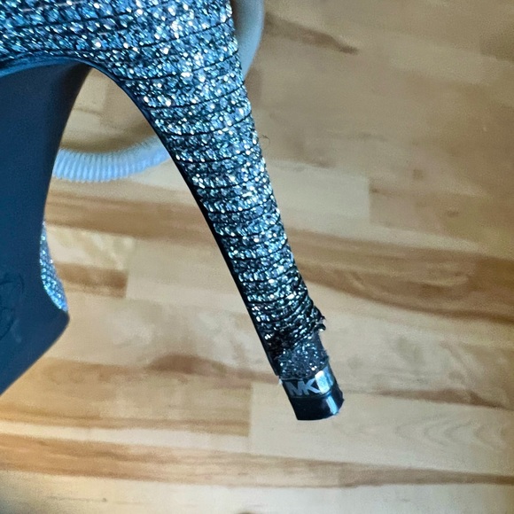 Michael Kors Heel - Picture 6 of 8